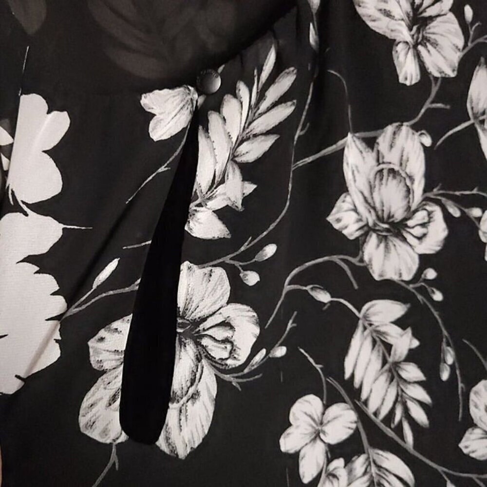 Vince Camuto Womens Black Sheer Silky Floral Sleeveless Top Large - Picture 3 of 6